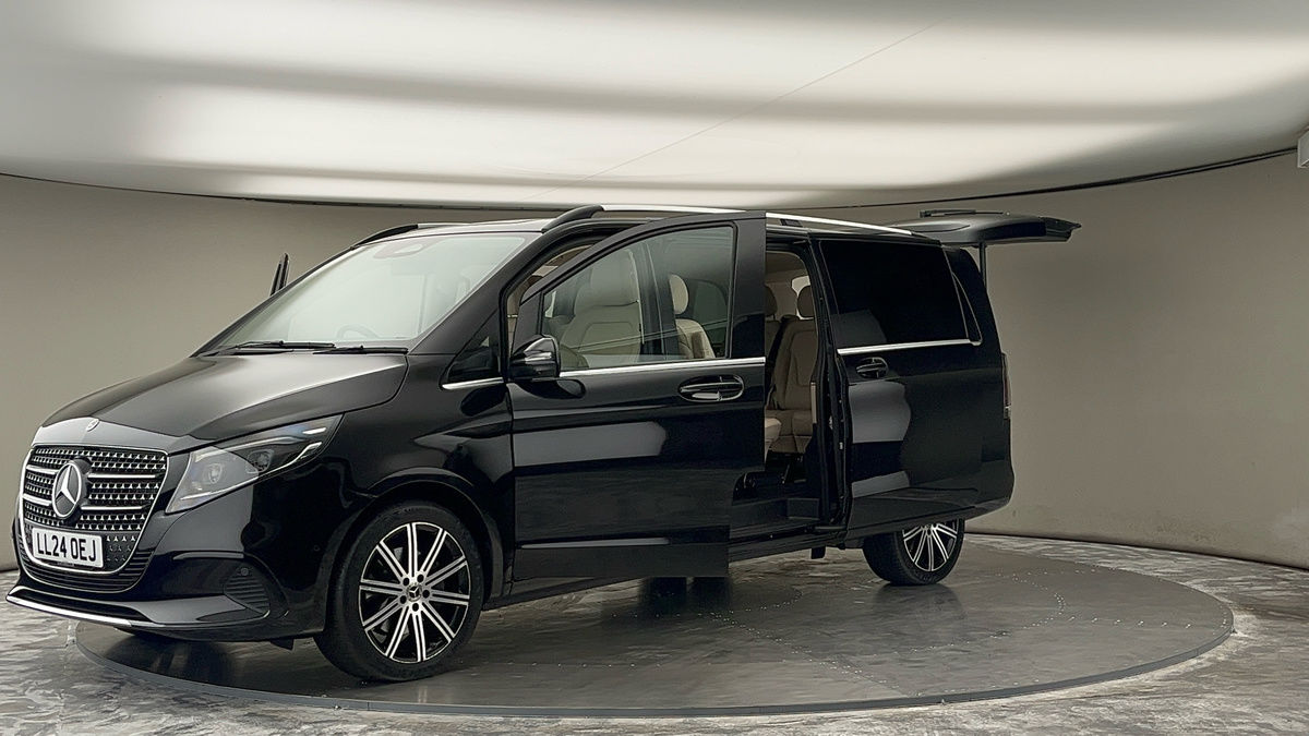 Mercedes-Benz V Class Image 22