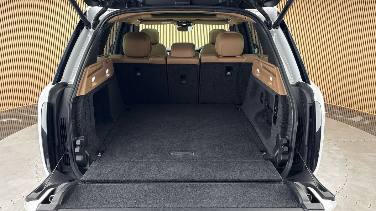 Land Rover Range Rover Image 11
