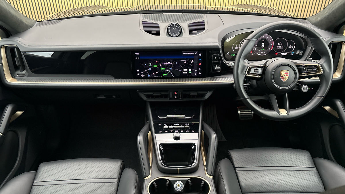Porsche Cayenne Image 12