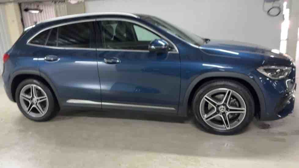 More views of Mercedes-Benz GLA