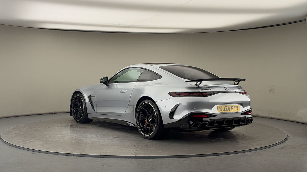 Mercedes-Benz AMG GT Image 2