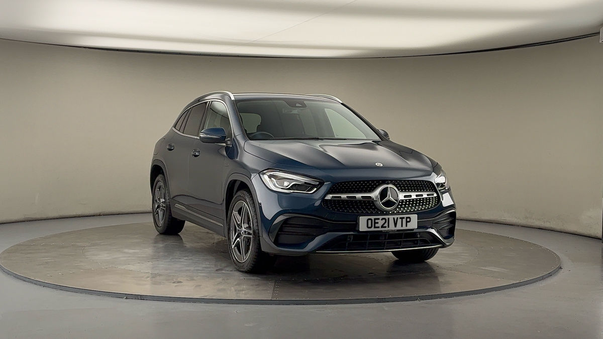 More views of Mercedes-Benz GLA