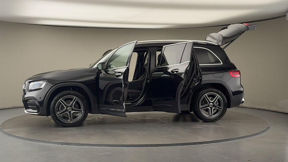 More views of Mercedes-Benz GLB