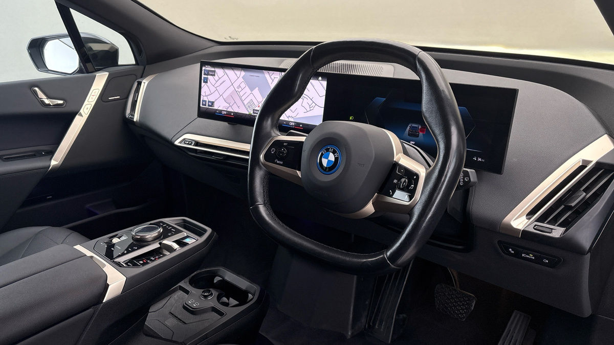 BMW iX Image 5
