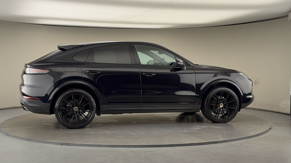 More views of Porsche Cayenne