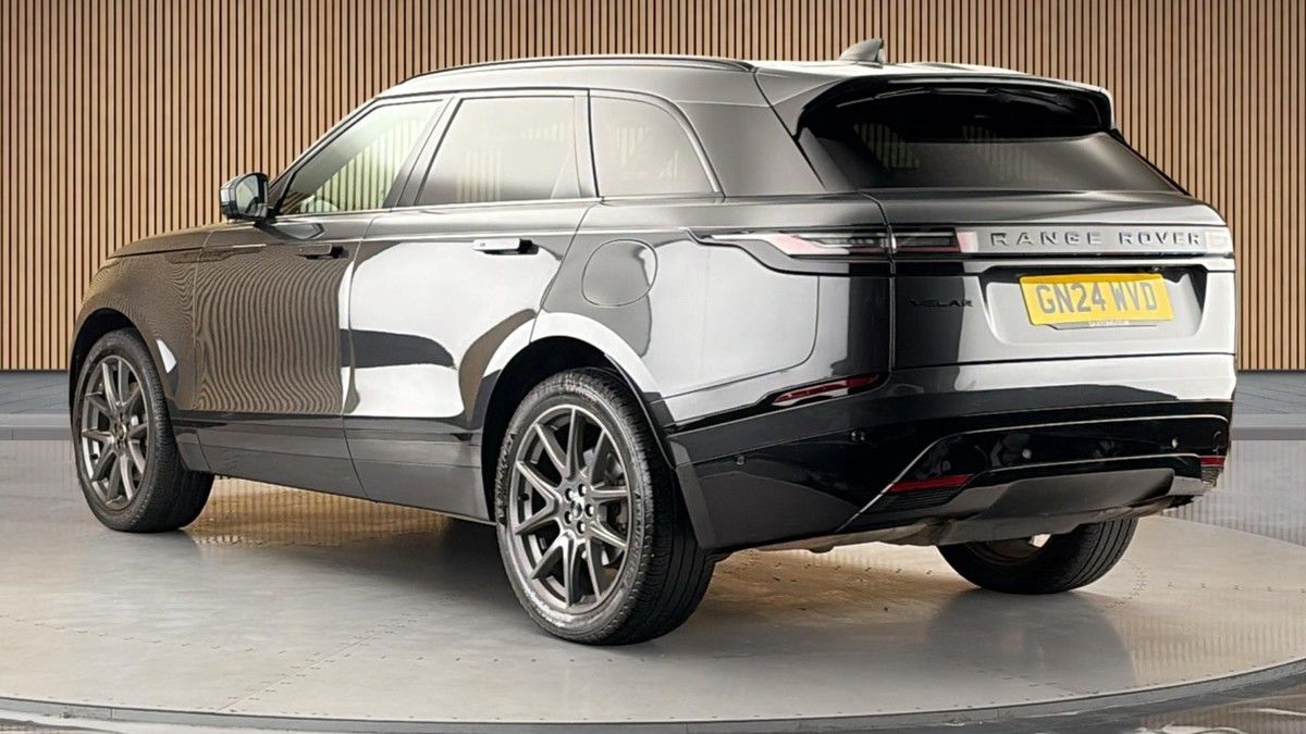 Land Rover Range Rover Velar Image 2
