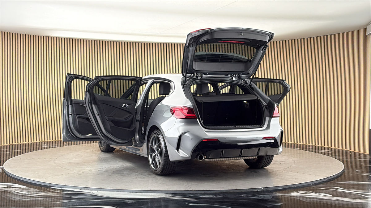 More views of BMW 1 Series