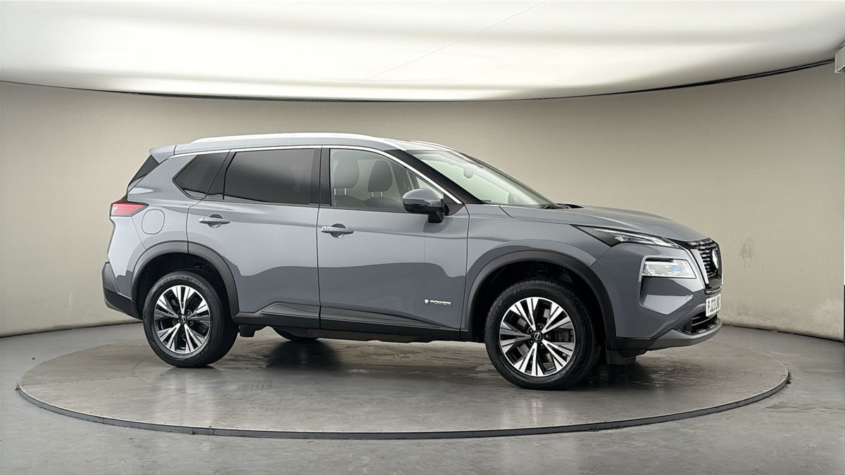 More views of Nissan X-Trail