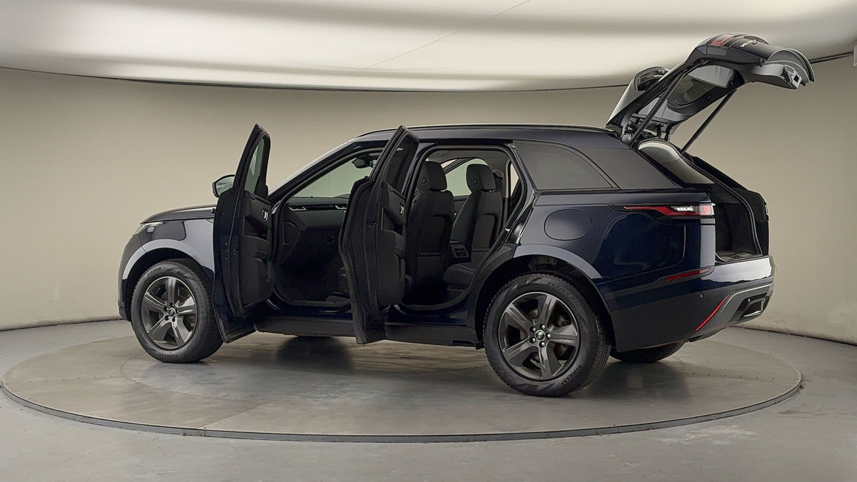 More views of Land Rover Range Rover Velar