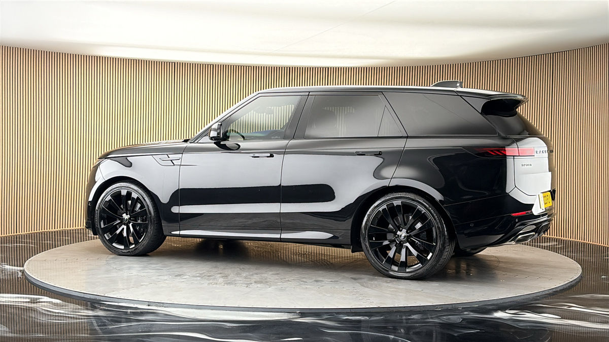 More views of Land Rover Range Rover Sport