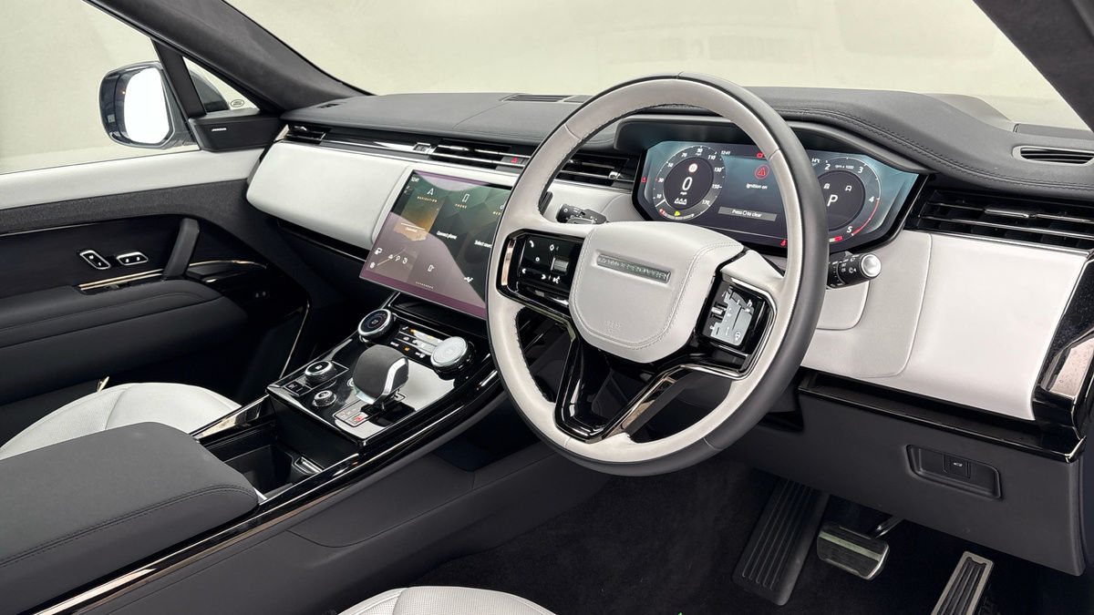 Land Rover Range Rover Sport Urban Image 5