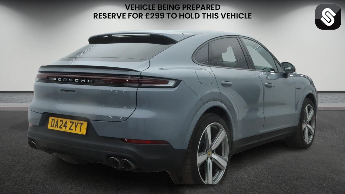 Porsche Cayenne Image 4