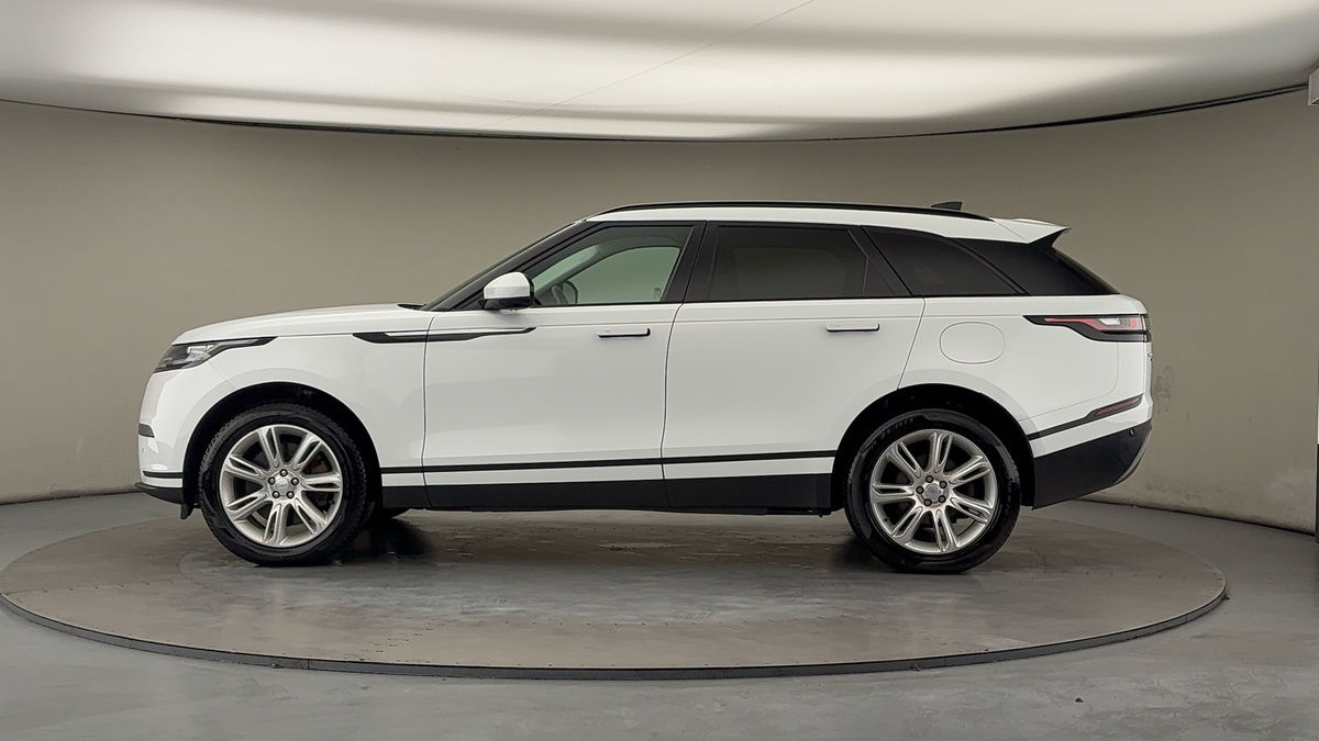 Land Rover Range Rover Velar Image 15