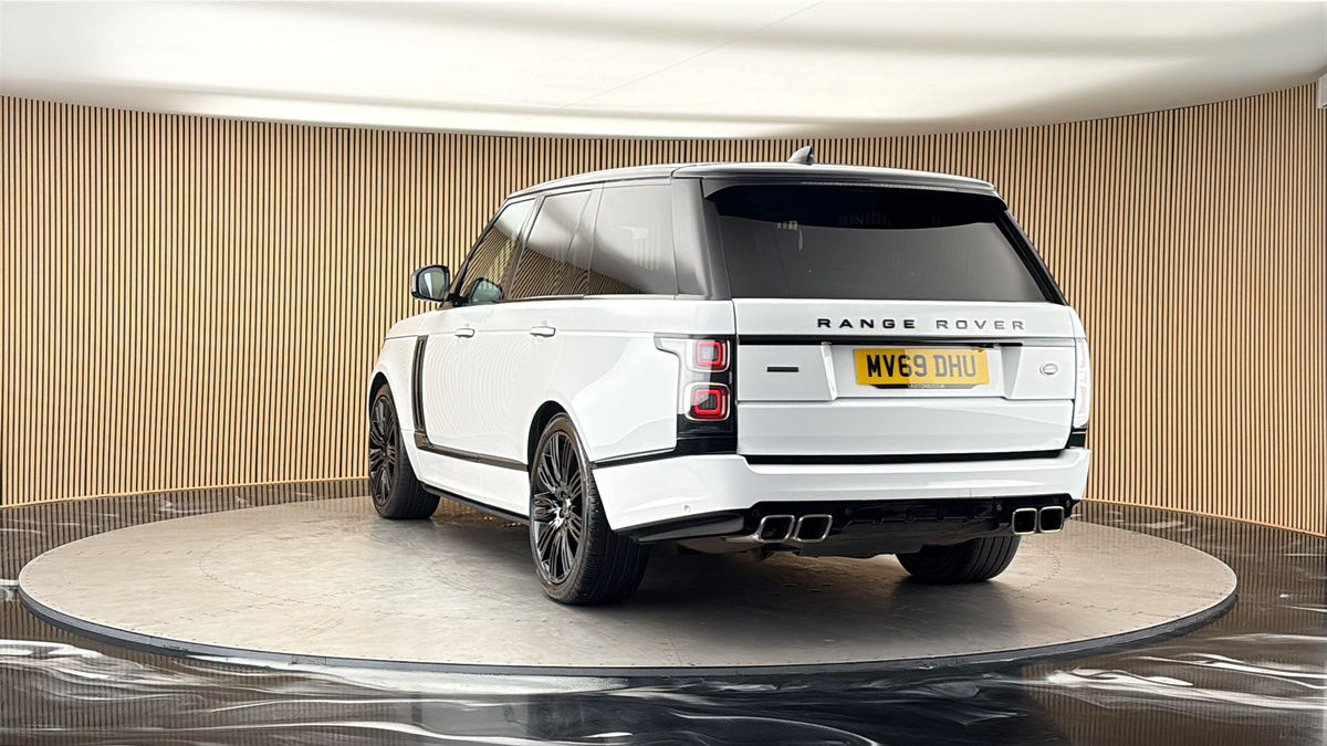 More views of Land Rover Range Rover