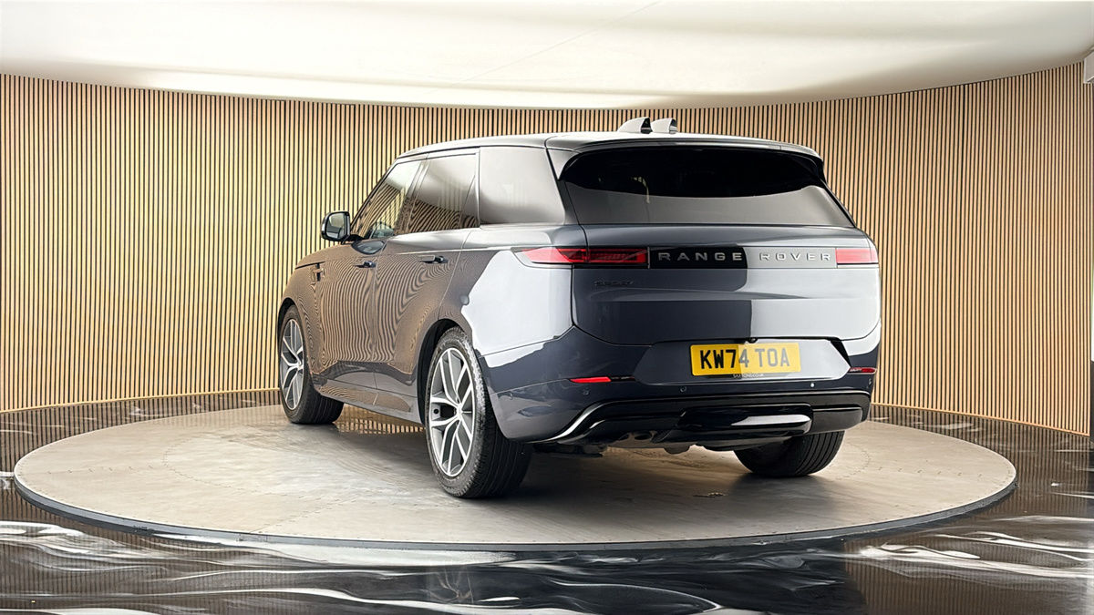 More views of Land Rover Range Rover Sport