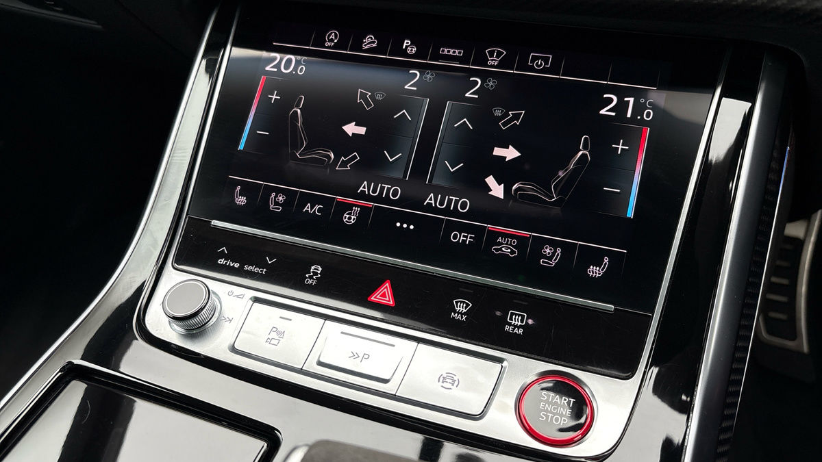 Audi RSQ8 Image 60