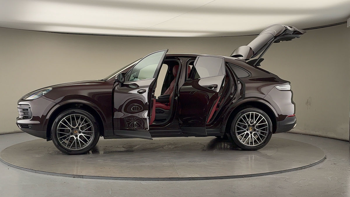 More views of Porsche Cayenne