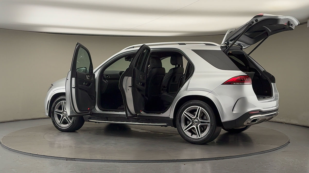 More views of Mercedes-Benz GLE