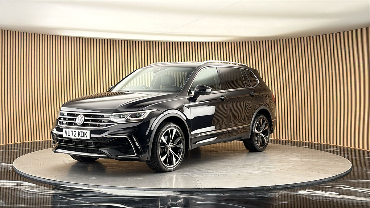 More views of Volkswagen Tiguan Allspace