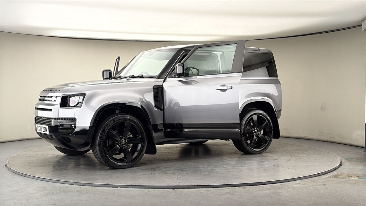 More views of Land Rover Defender 90
