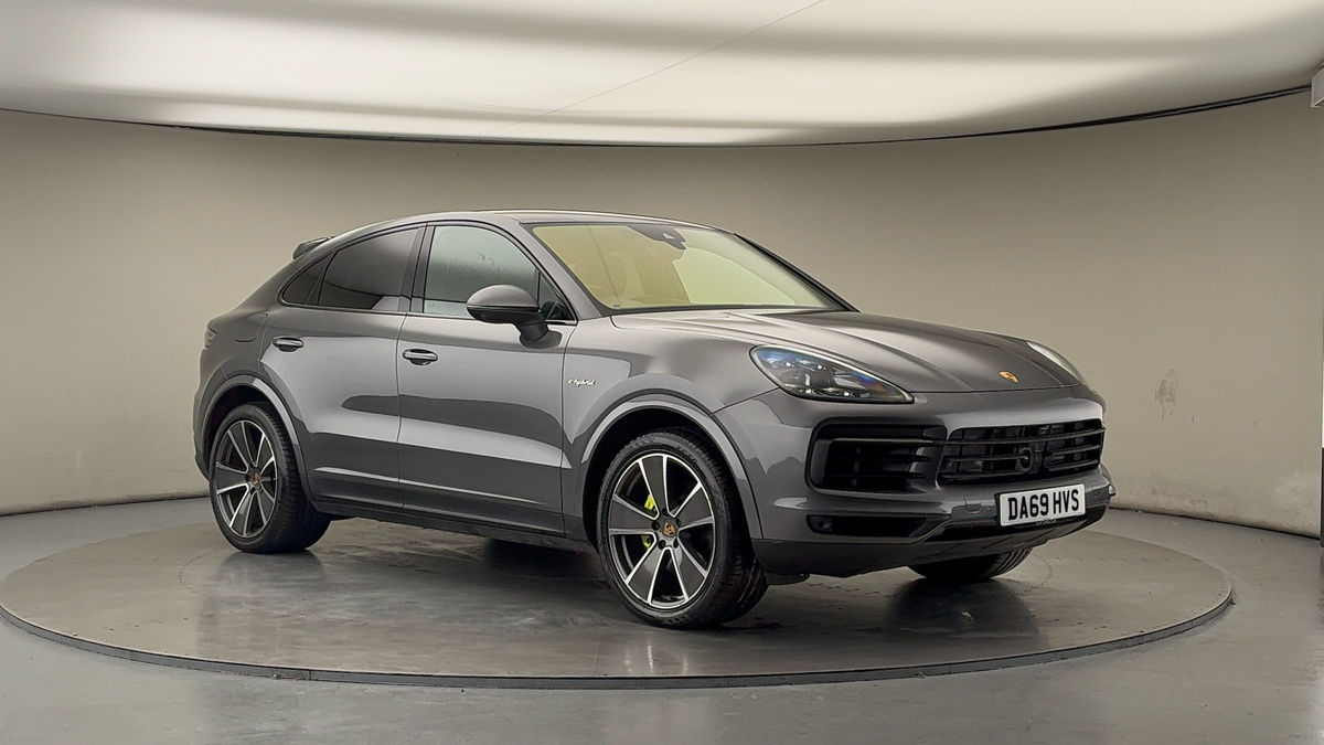 More views of Porsche Cayenne