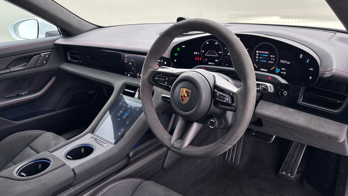 Porsche Taycan Image 5