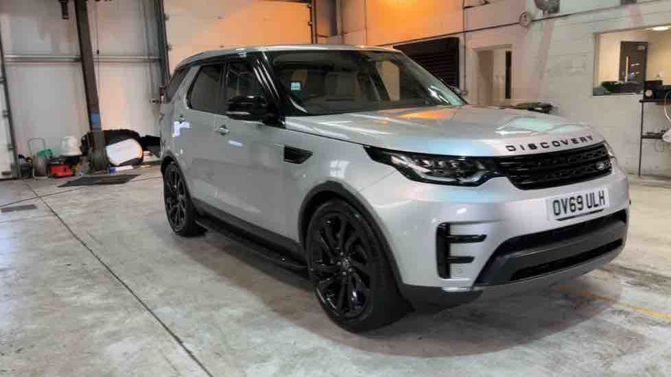More views of Land Rover Discovery