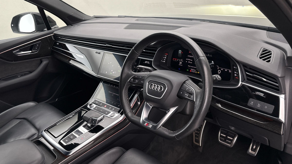Audi Q7 Image 10