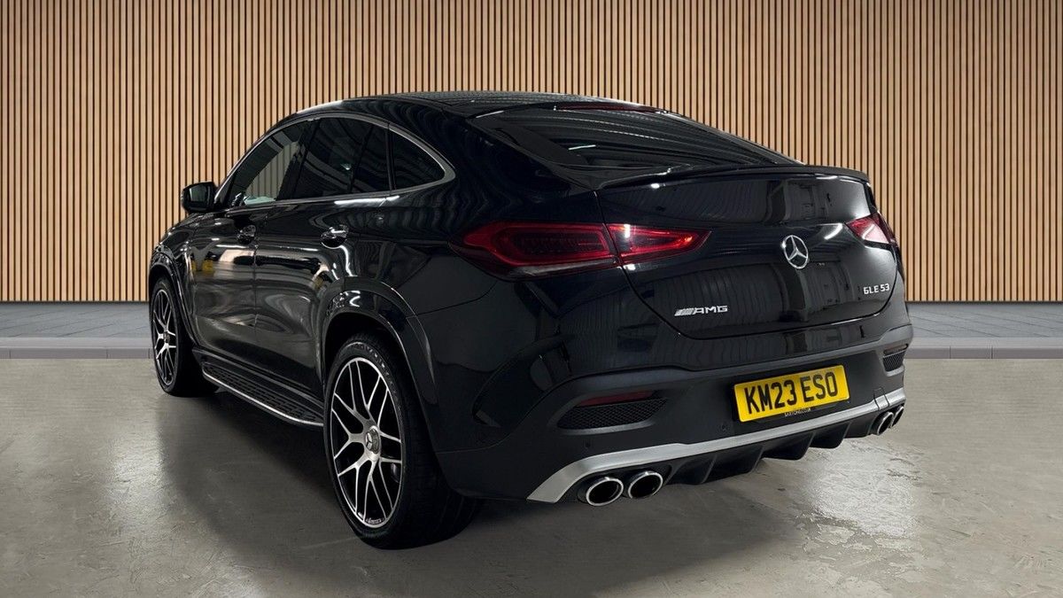 Mercedes-Benz GLE Image 2