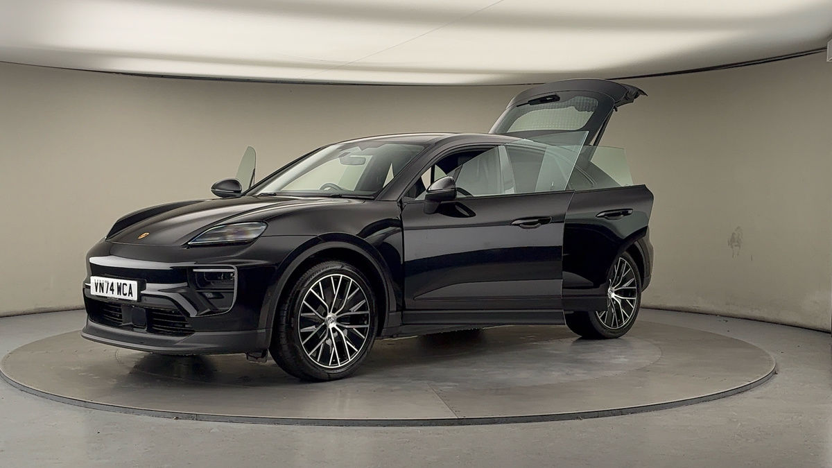Porsche Macan Image 22