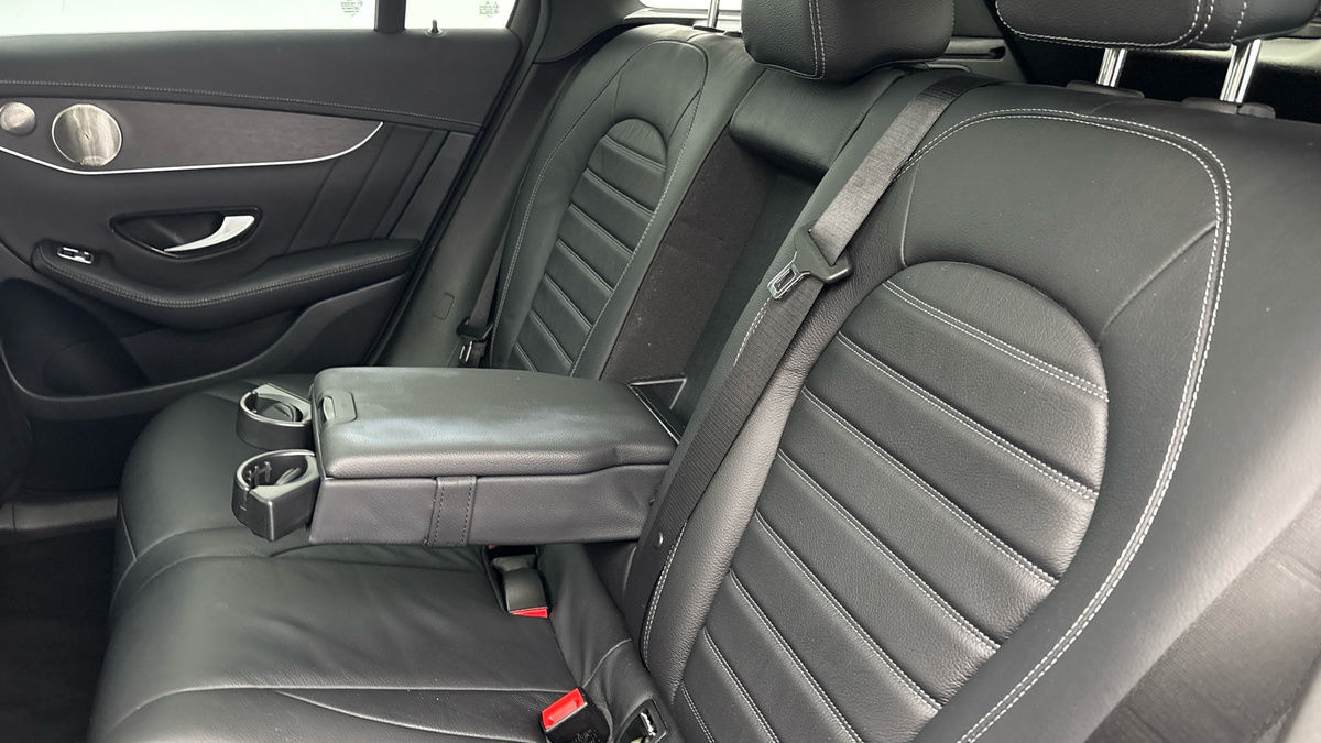 Mercedes-Benz GLC Image 9