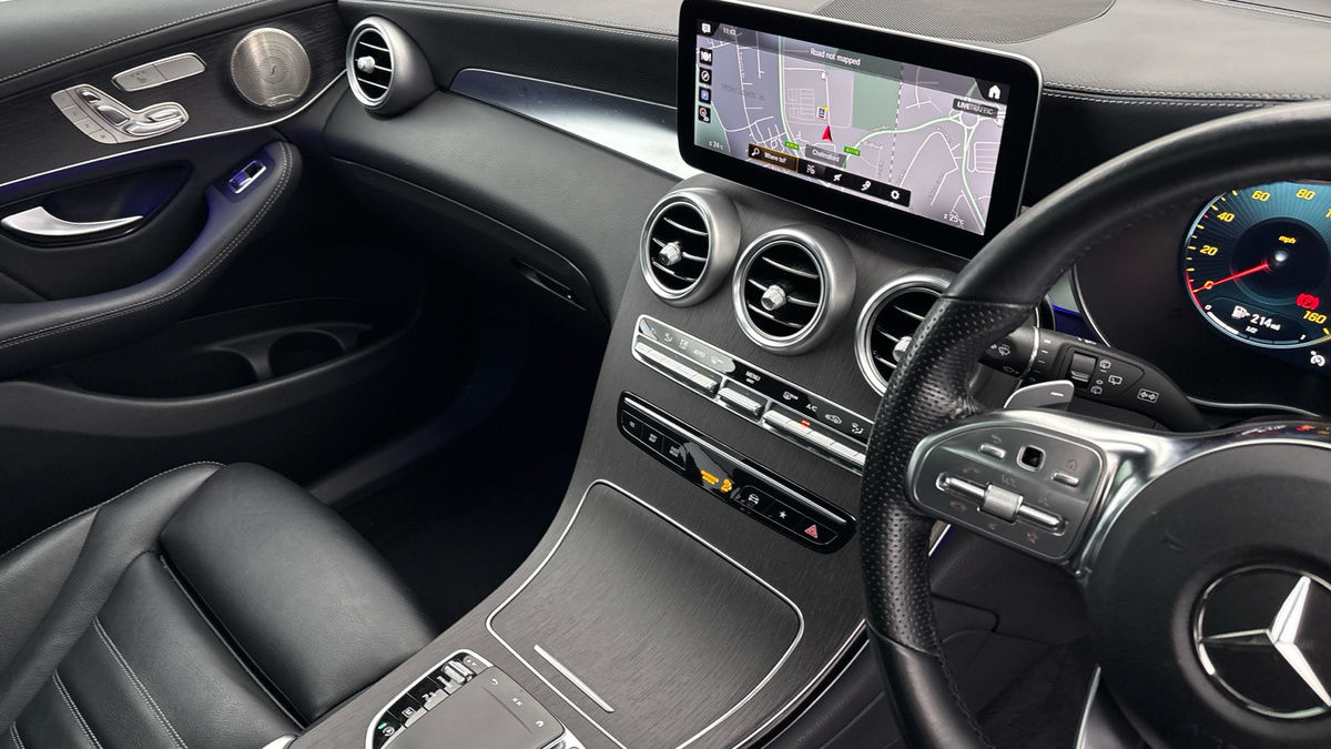 Mercedes-Benz GLC Image 18