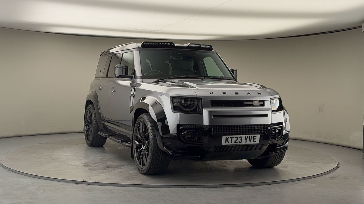 More views of Land Rover Defender 110