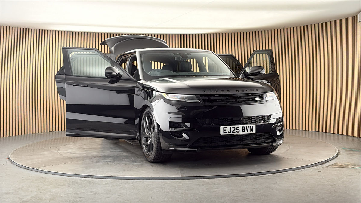 More views of Land Rover Range Rover Sport