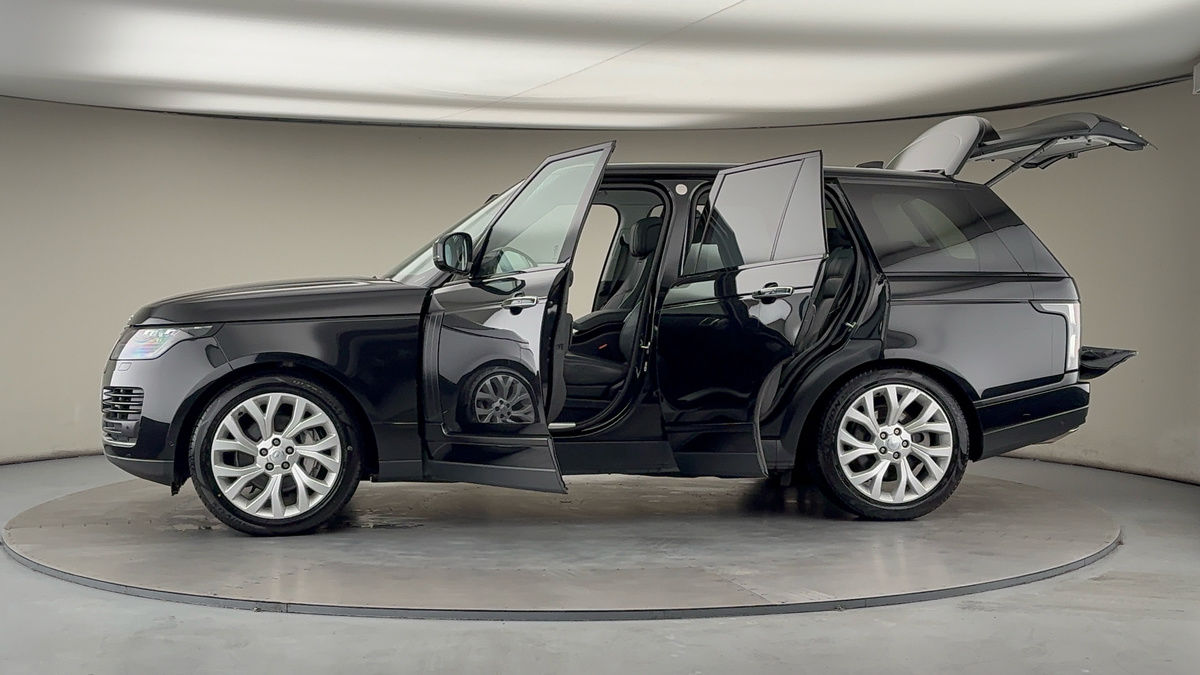 More views of Land Rover Range Rover