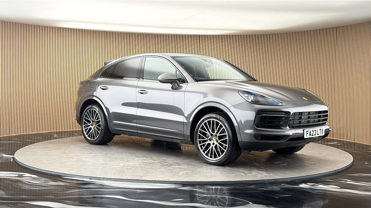 More views of Porsche Cayenne