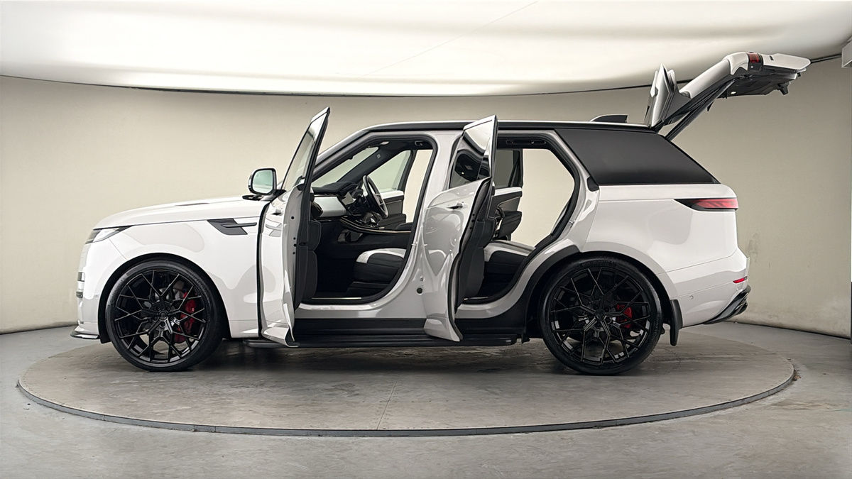 More views of Land Rover Range Rover Sport