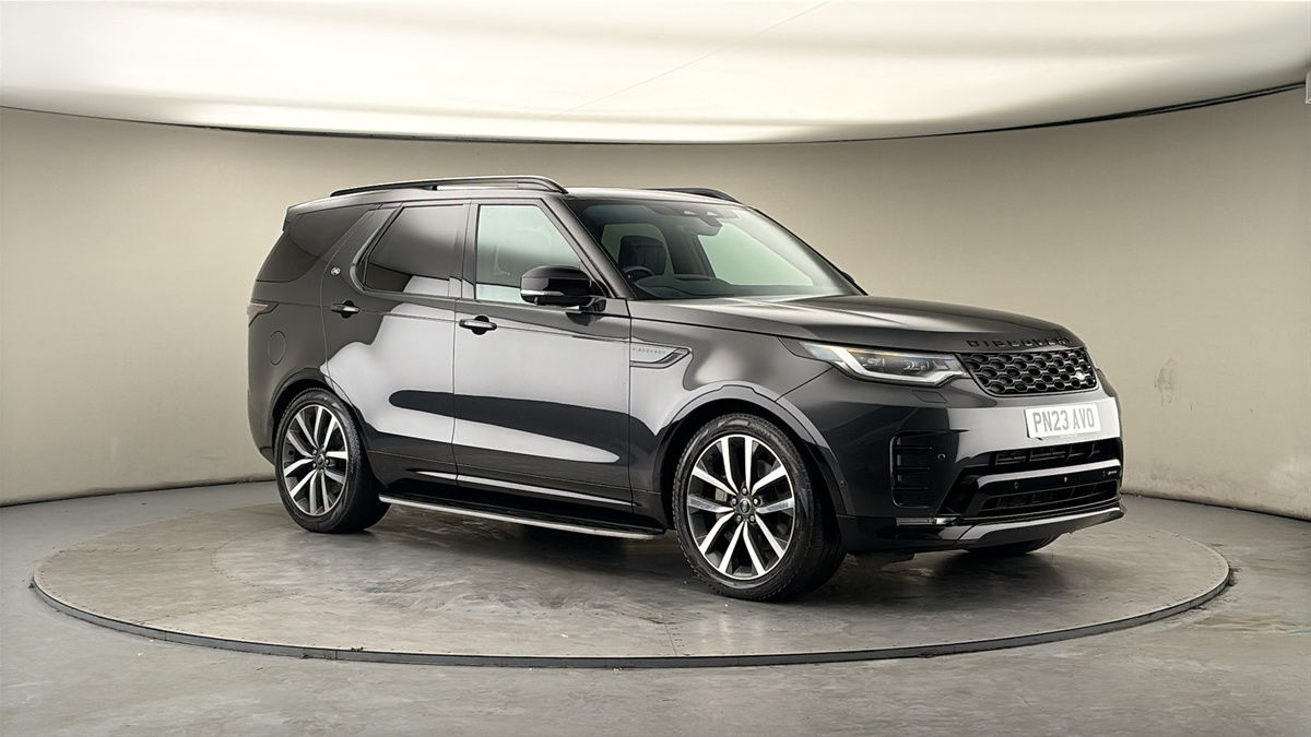 More views of Land Rover Discovery