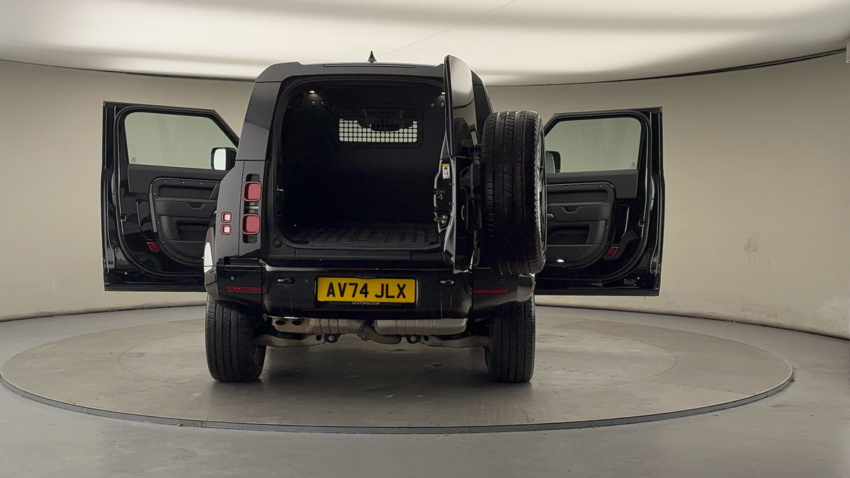 More views of Land Rover Defender 90