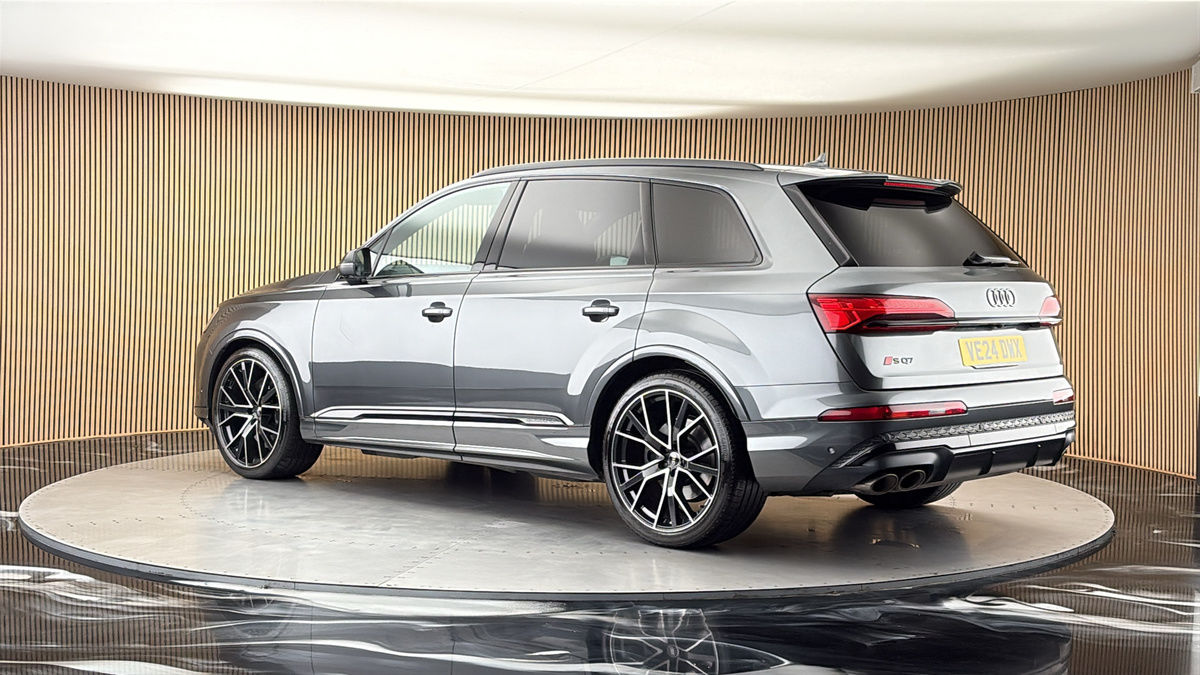 More views of Audi SQ7