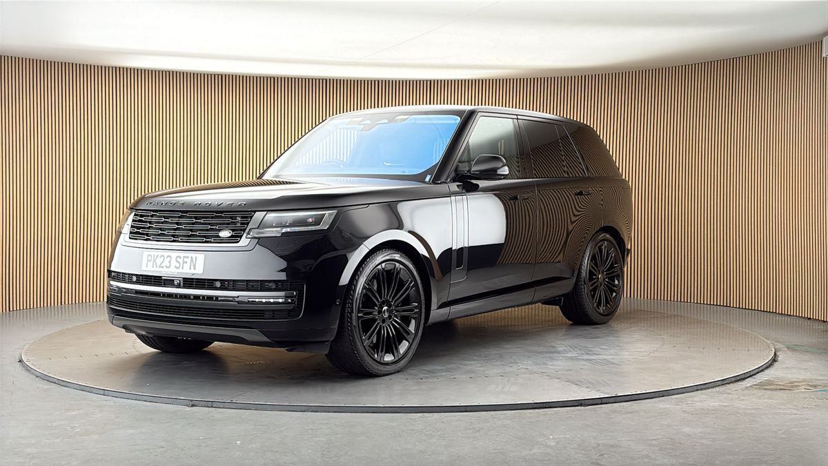 More views of Land Rover Range Rover