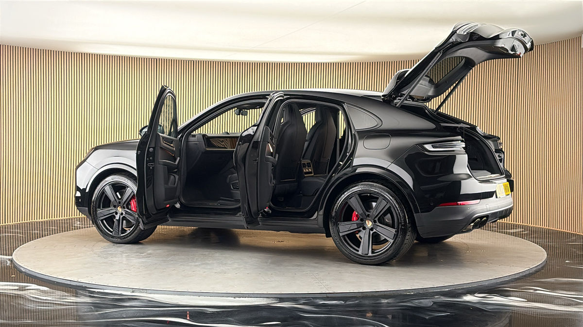 More views of Porsche Cayenne