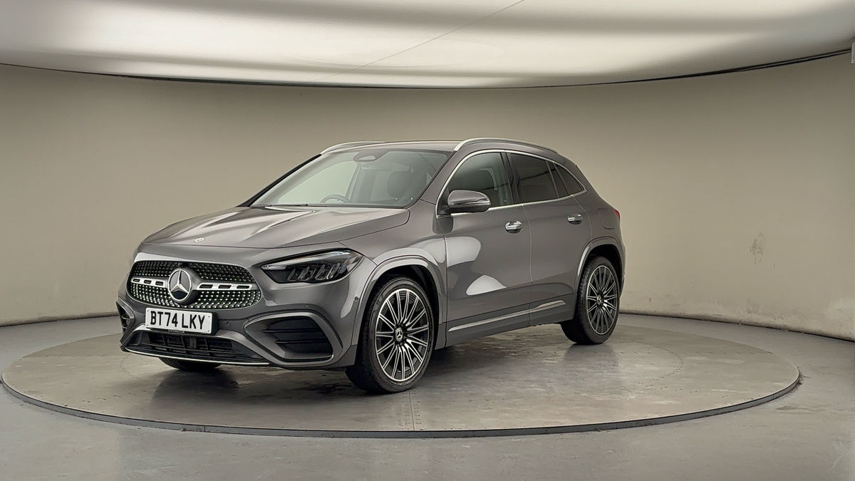 More views of Mercedes-Benz GLA