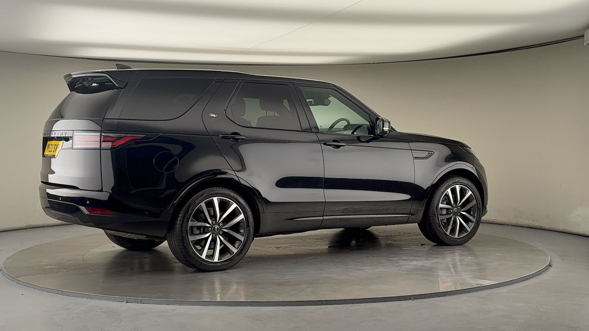 More views of Land Rover Discovery