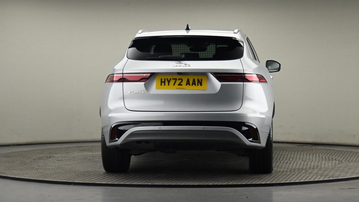 Jaguar F-PACE Image 25