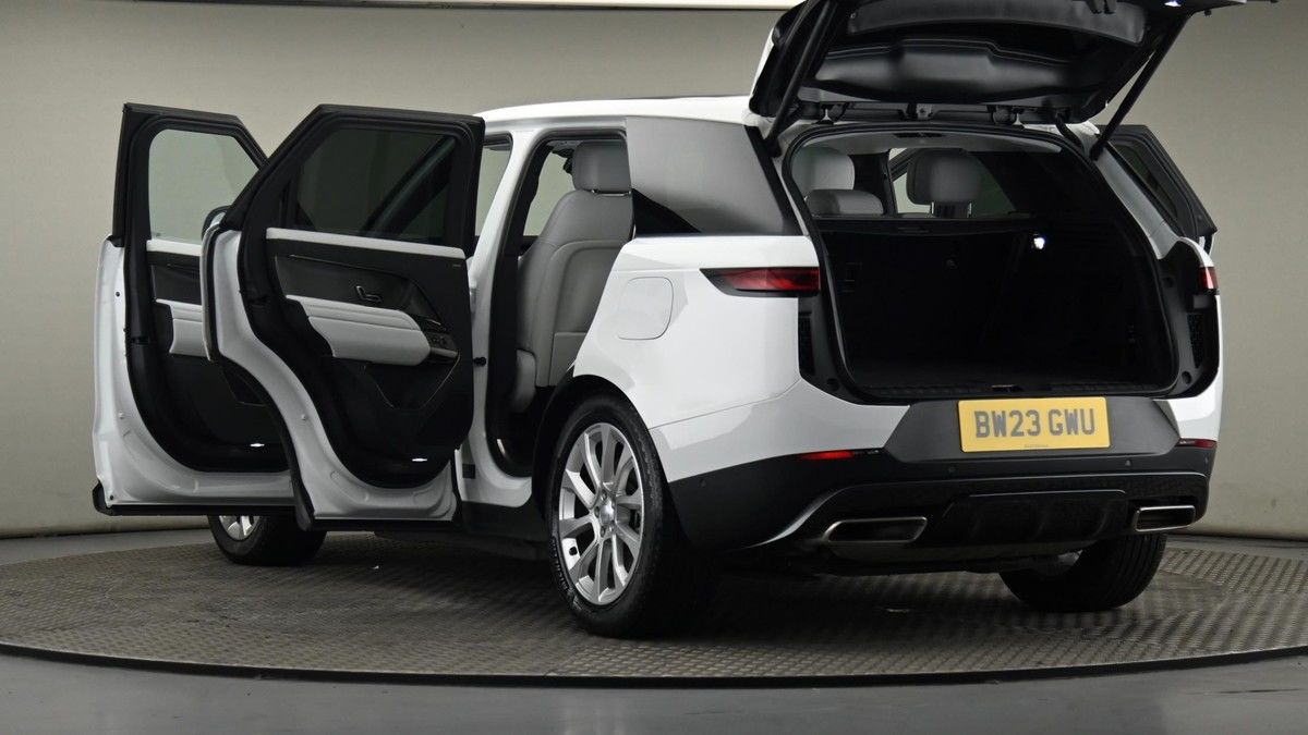 Land Rover Range Rover Sport Image 29