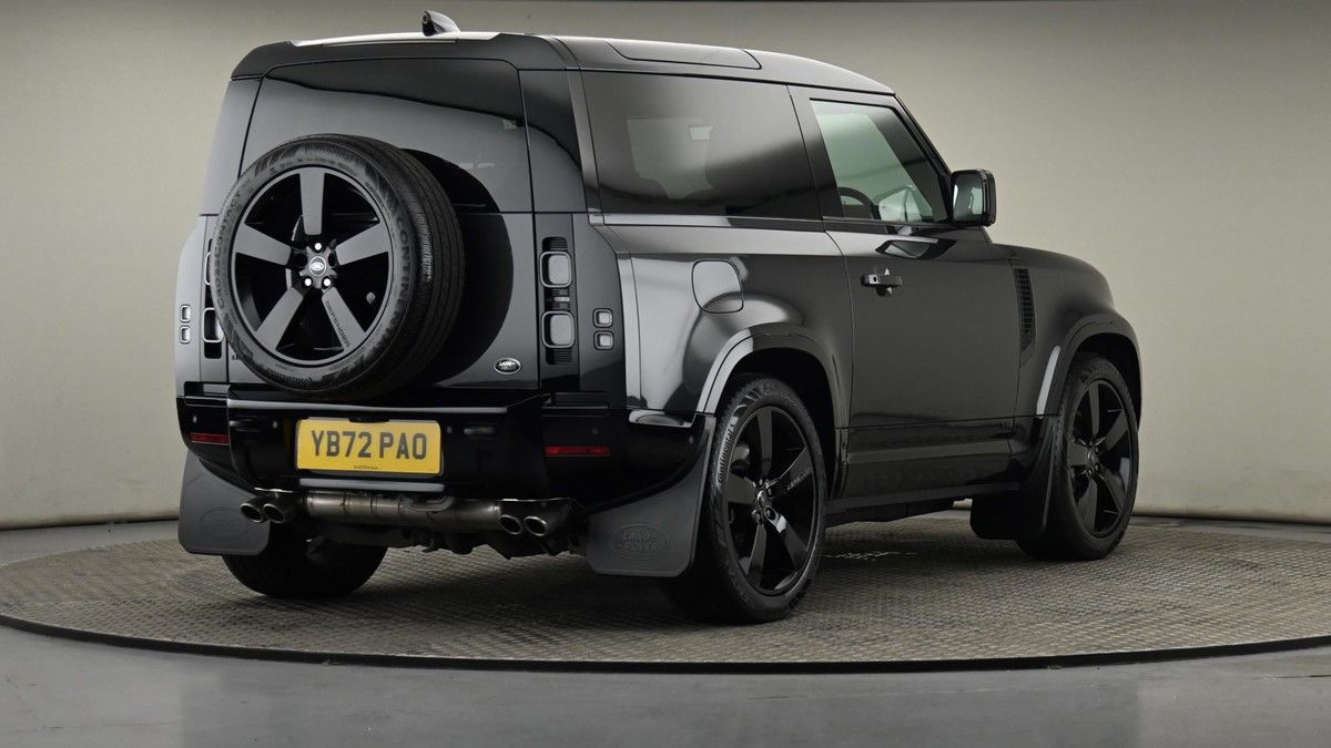 Land Rover Defender 90 Image 26