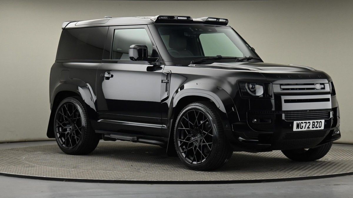 Land Rover Defender 90 Urban Image 20