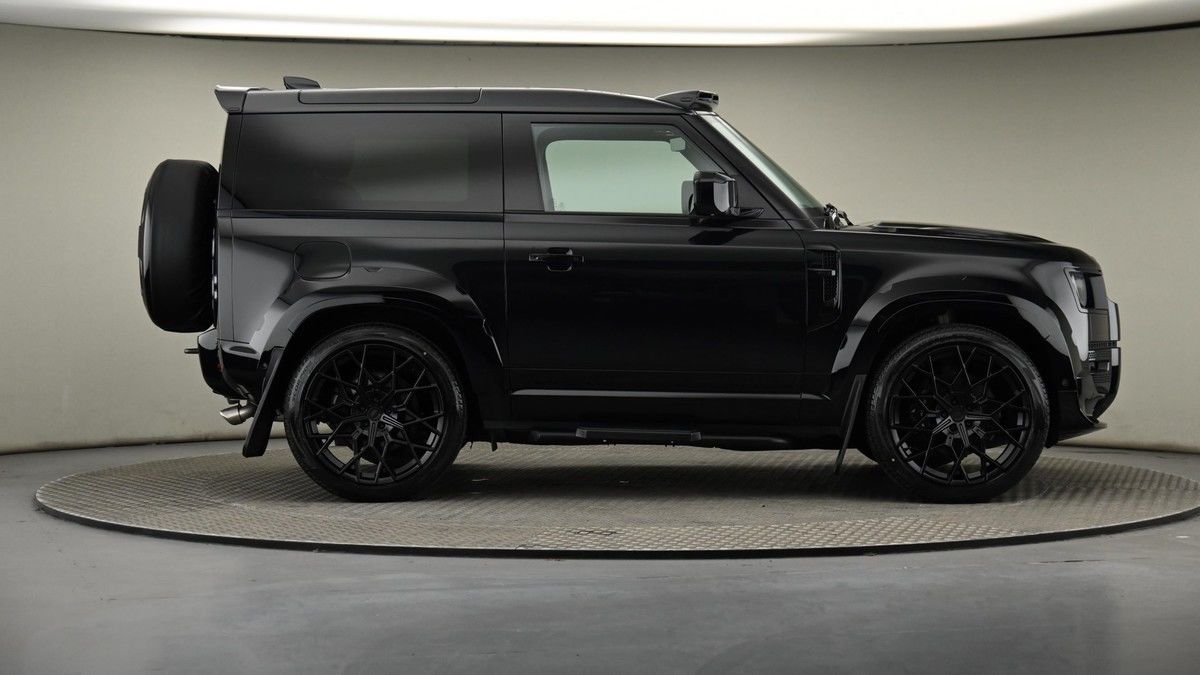 Land Rover Defender 90 Urban Image 27