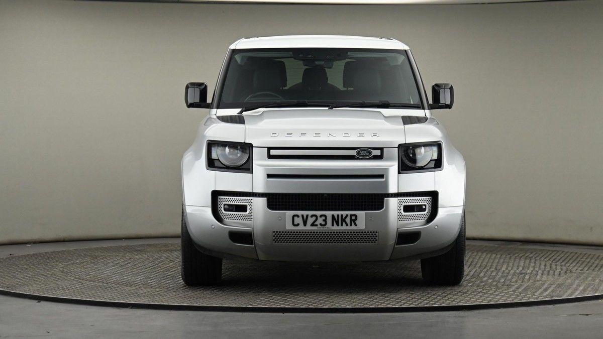 Land Rover Defender 90 Image 21
